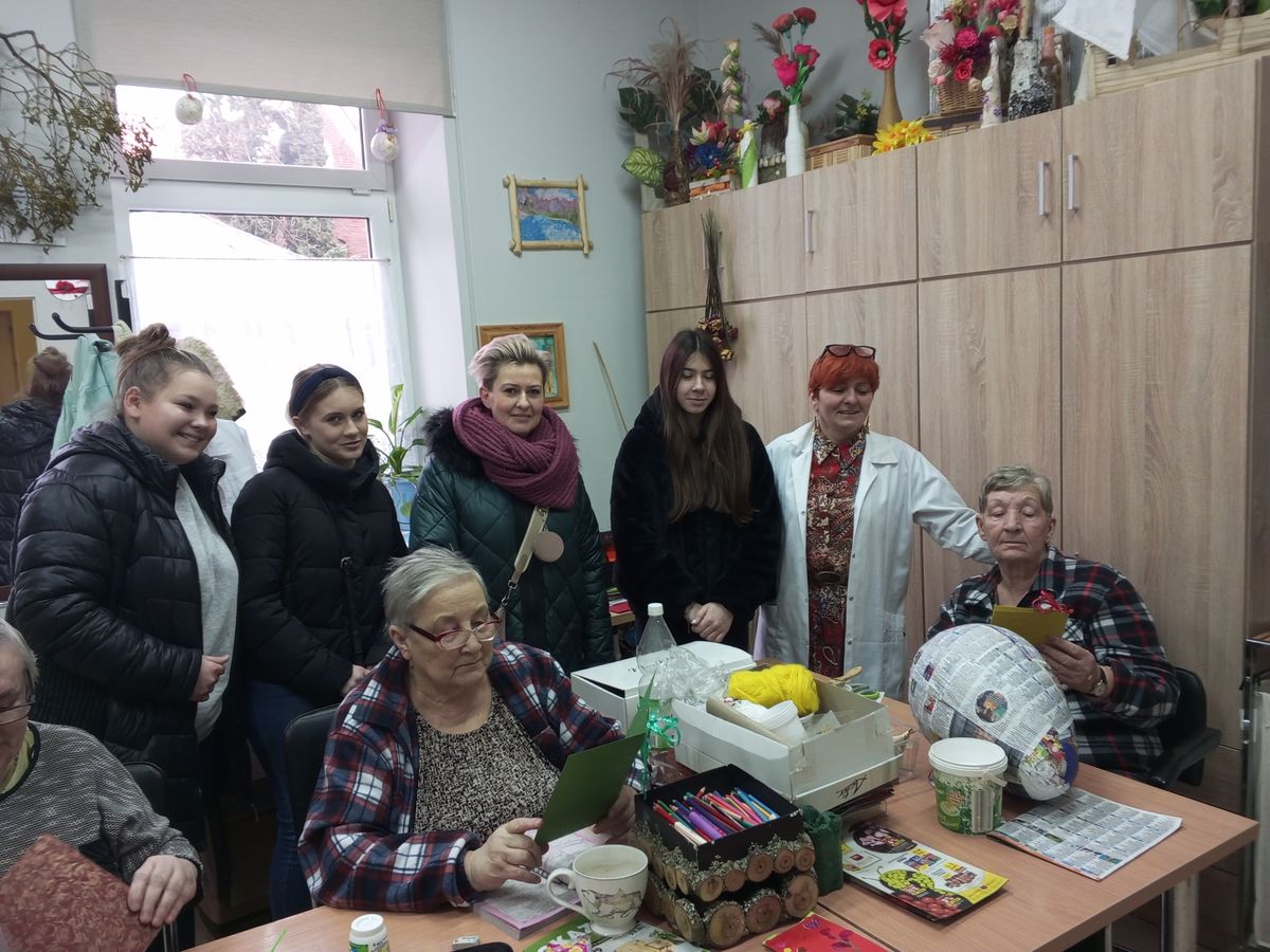 DZIEŃ BABCI I DZIADKA W PRZEMYSKIM HUFCU PRACY5