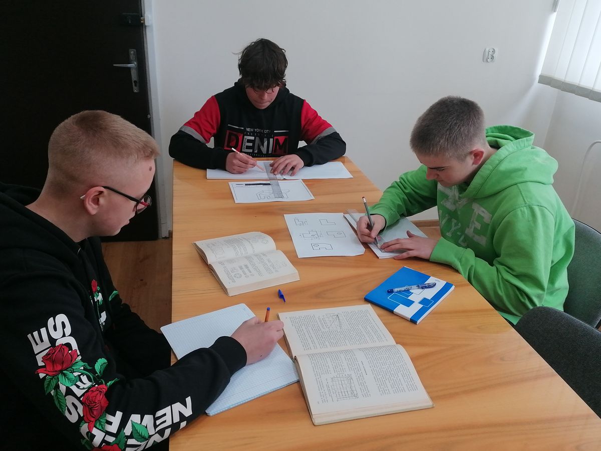AKTYWNE FERIE ZIMOWE W 9 9 HUFIEC PRACY KROSNO 5