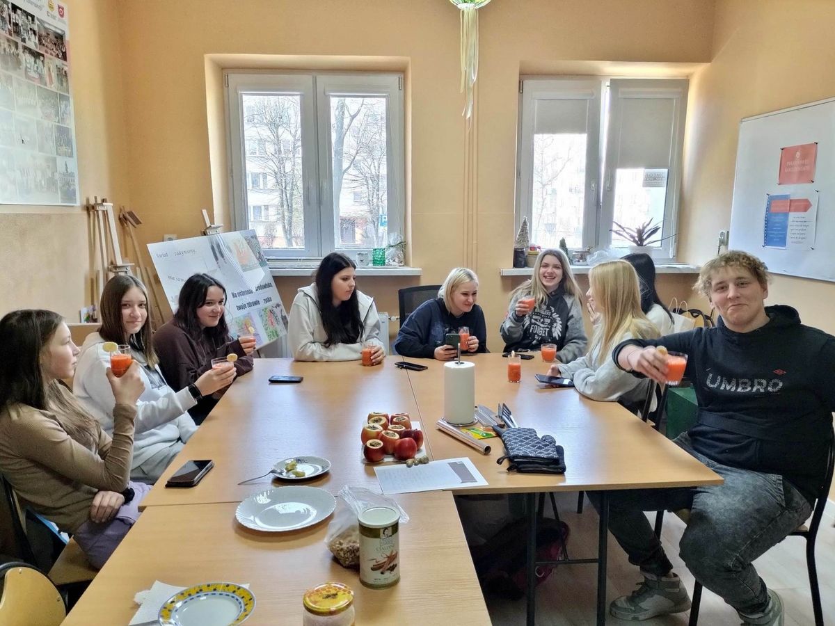 CZWARTEK SŁODKI NIE TYLKO TŁUSTY W DĘBICKIM HUFCU 8