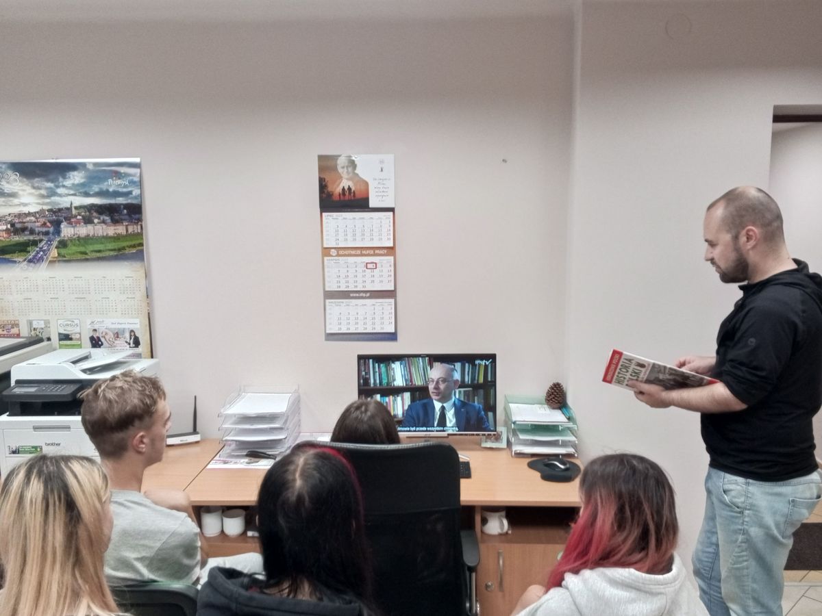 RODZINA ULMÓW MIŁOSIERNI SAMARYTANIE Z MARKOWEJ W PRZEMYSKIM HUFCU PRACY 4
