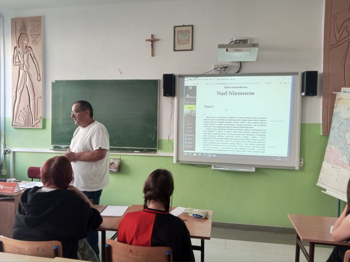 W PRZEMYŚLU NASTAŁ CZAS NARODOWEGO CZYTANIA2