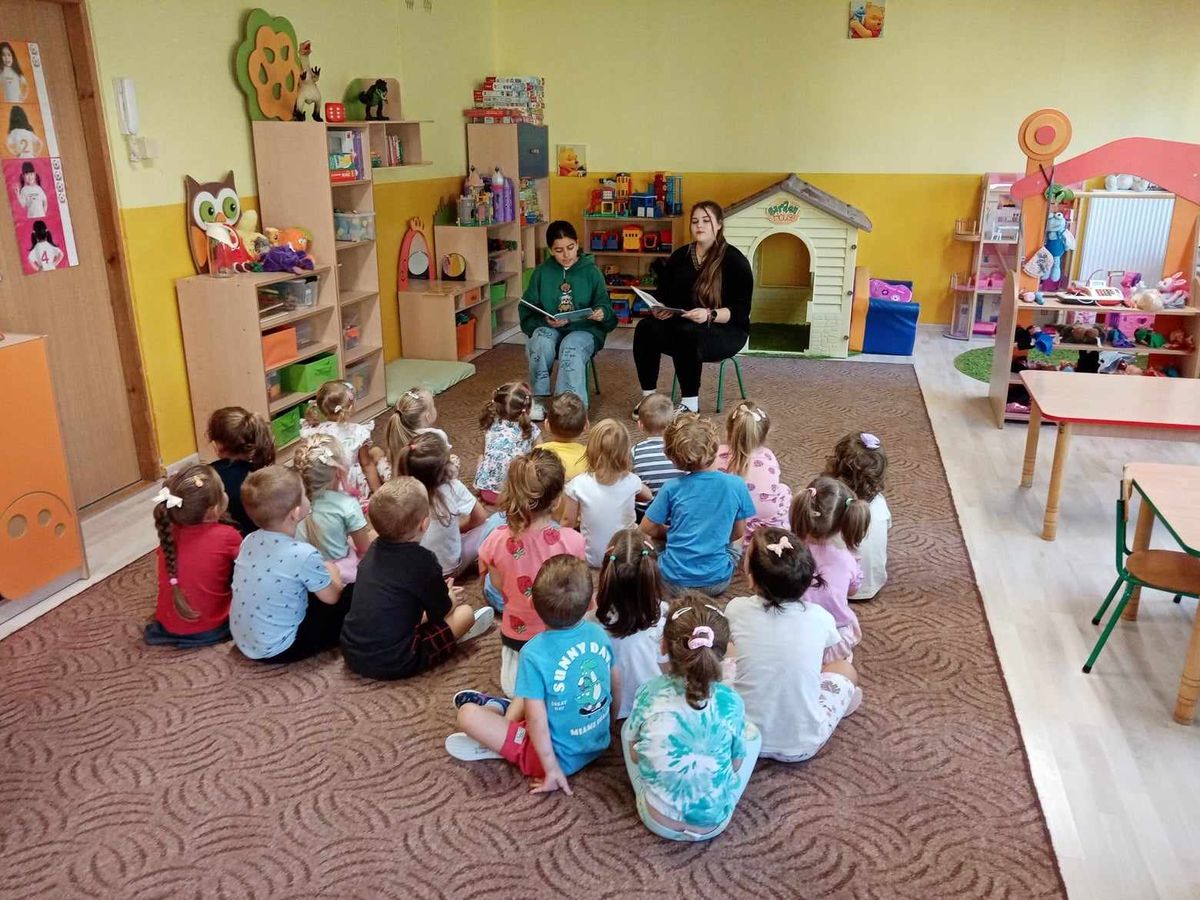 OGÓŁNOPOLSKI DZIEŃ GŁOŚNEGO CZYTANIA W DĘBICY 2