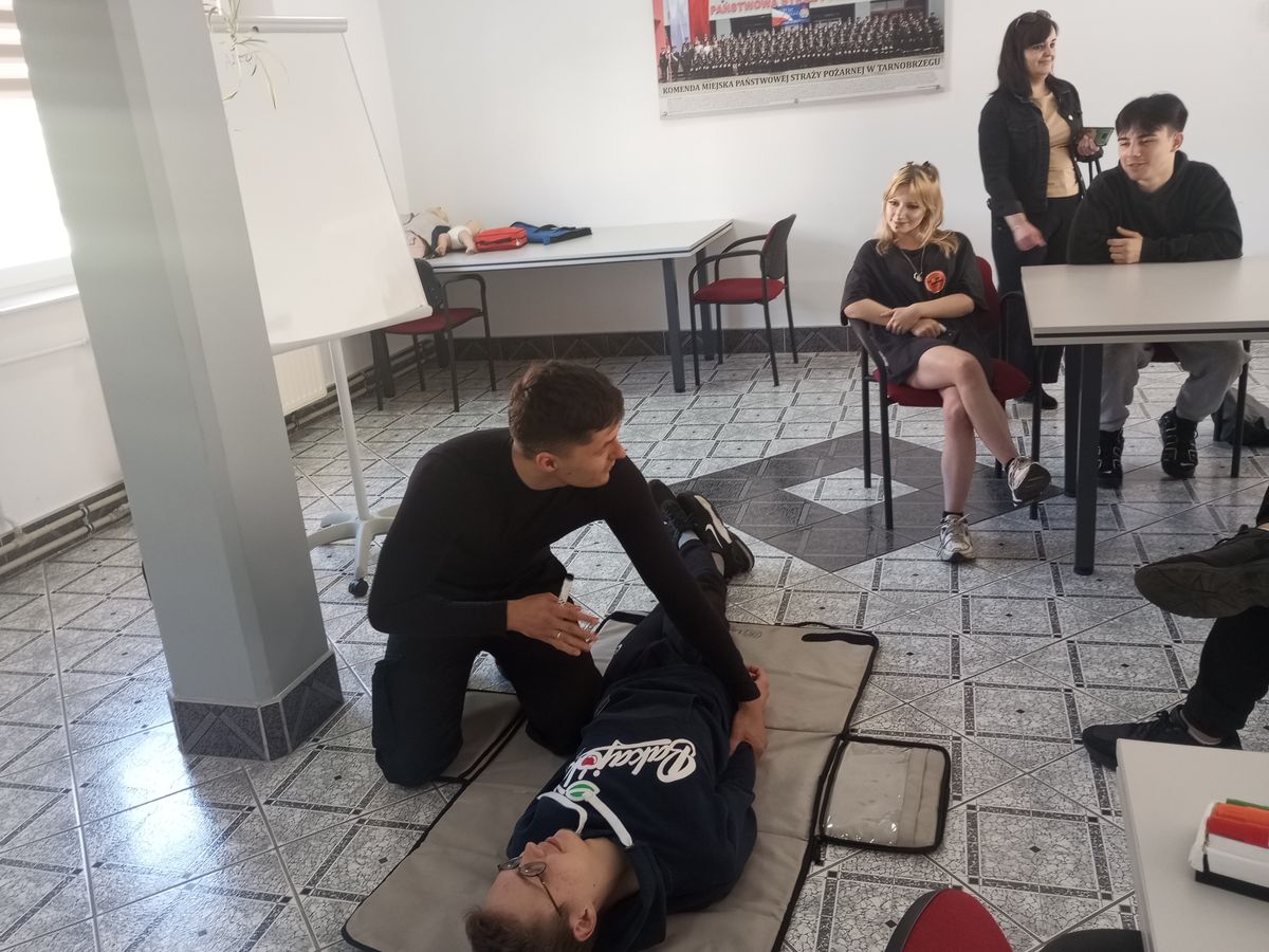 Pierwsza Pomoc Przedmedyczna w CEIPM w Tarnobrzegu 4