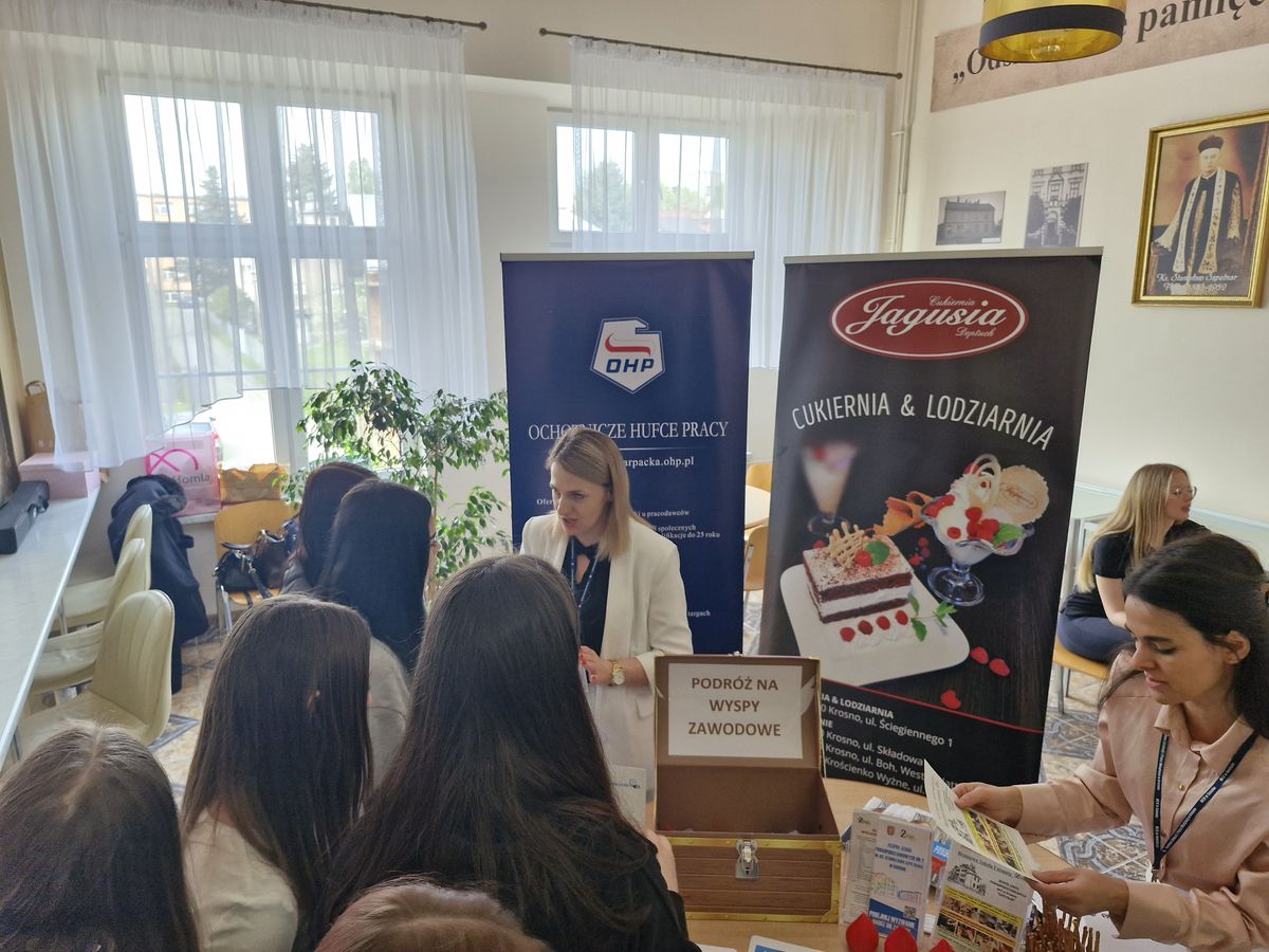 DZIEŃ OTWARTY DLA OŚMIOKLASISTÓW W KROŚNIE 21