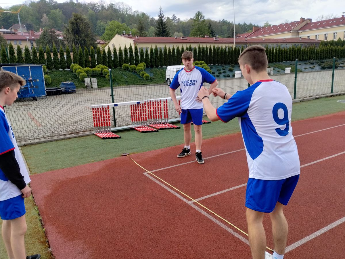 ETAP LOKALNY ZAWODÓW SPORTOWO OBRONNYCH W SANOKU 1