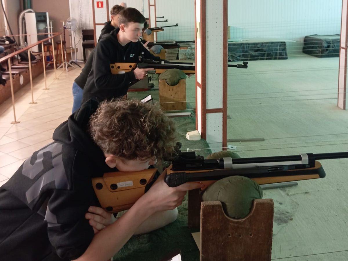 LOKALNY ETAP ZAWODÓW SPORTOWO OBRONNYCH W P ŚLU 9