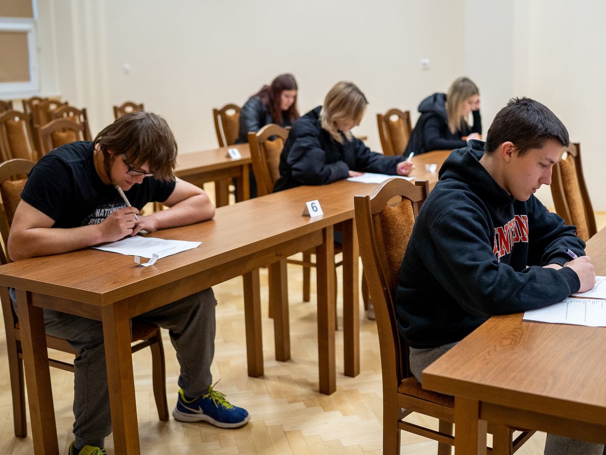 Sprawni w zawodzie fryzjer i kucharz 3