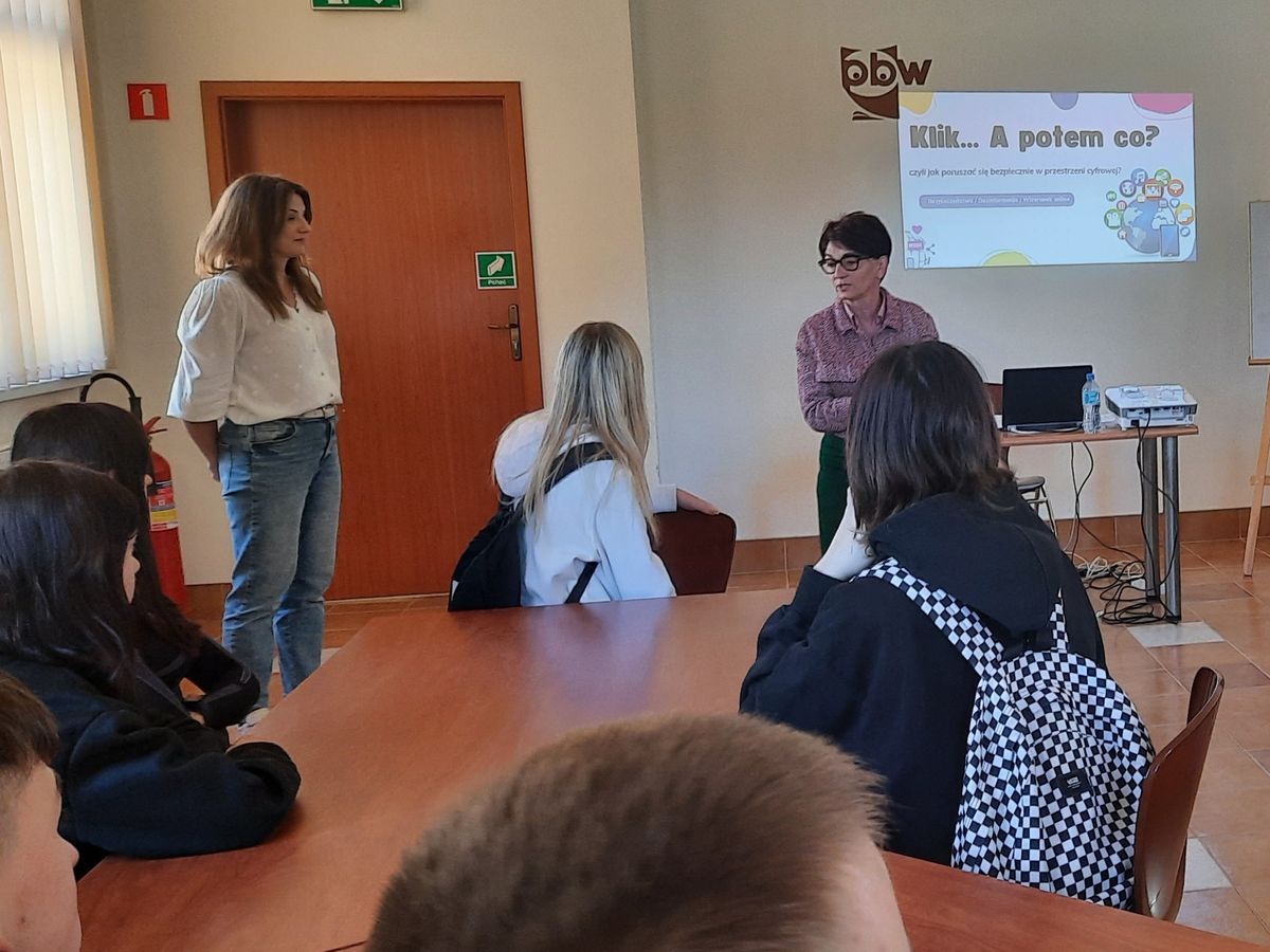 TYDZIEŃ BIBLIOTEK W PEDAGOGICZNEJ BIBLIOTECE WOJEWÓDZKIEJ W KROŚNIE 2