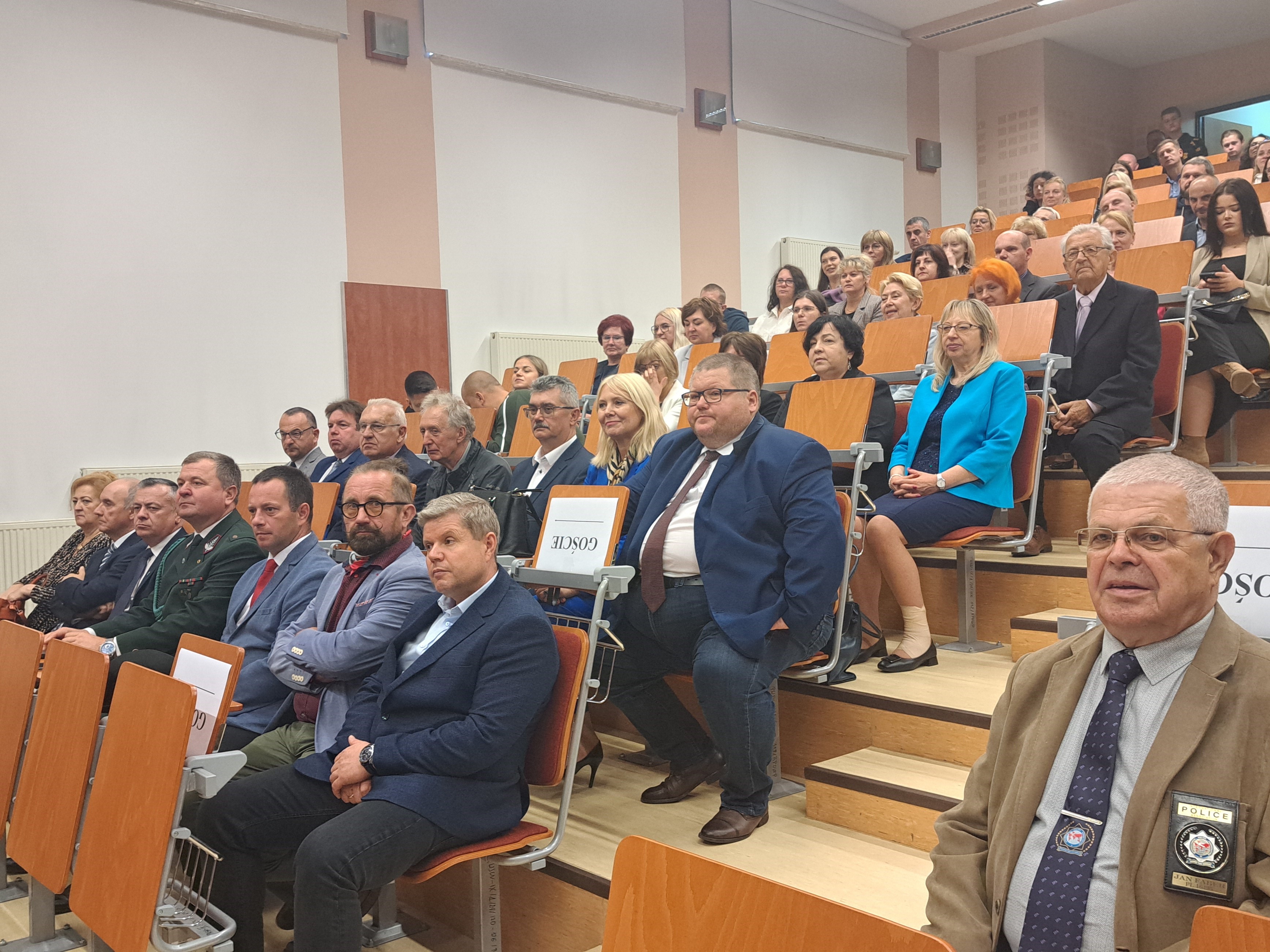 KOMENDANT PWK OHP NA INAUGURACJI ROKU AKADEMICKIEGO W PRZEMYŚLU 2