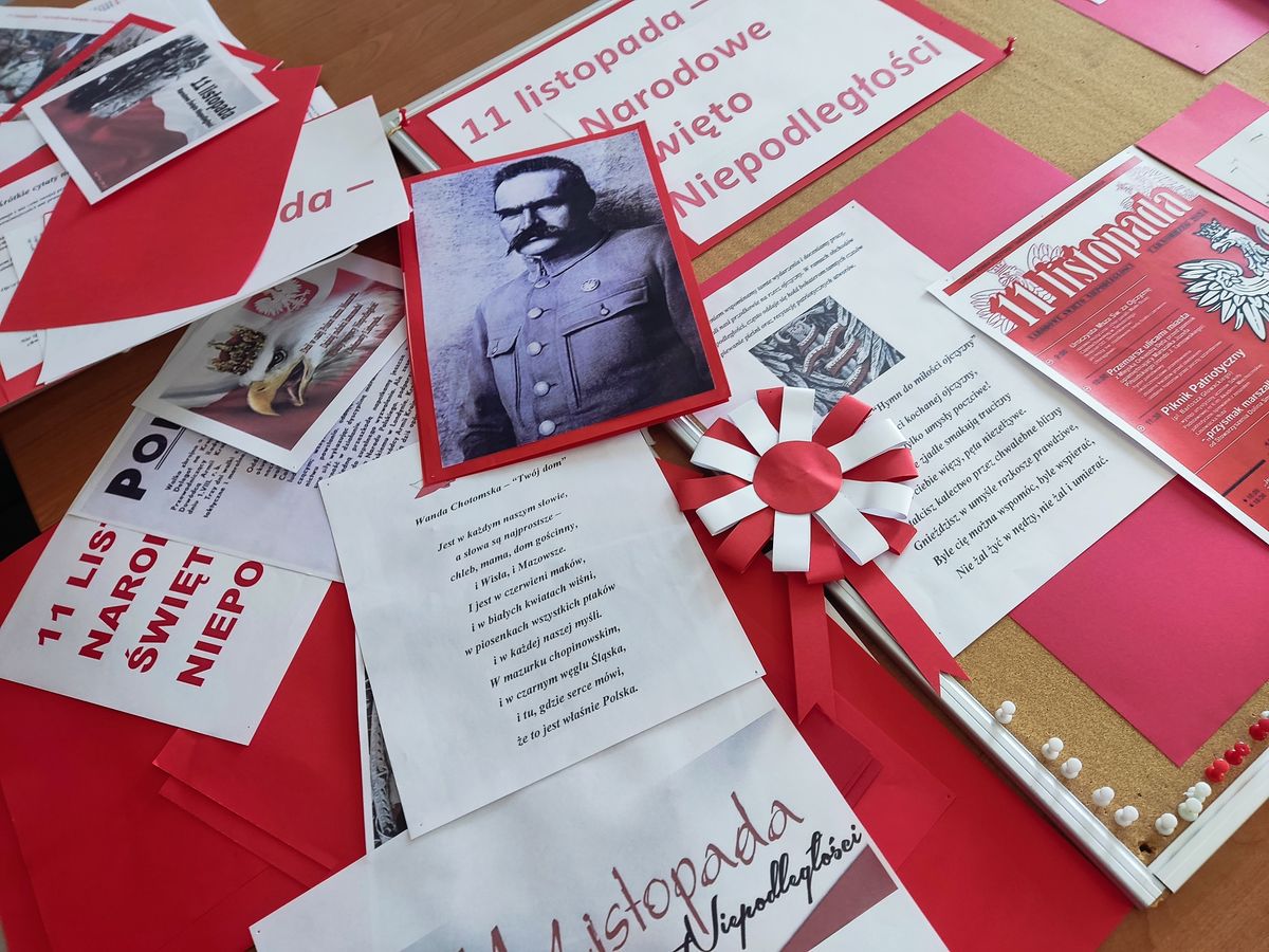 ŚWIĘTO NIEPODLEGŁOŚCI W TARNOBRZESKIM 9 15 HUFCU PRACY 1