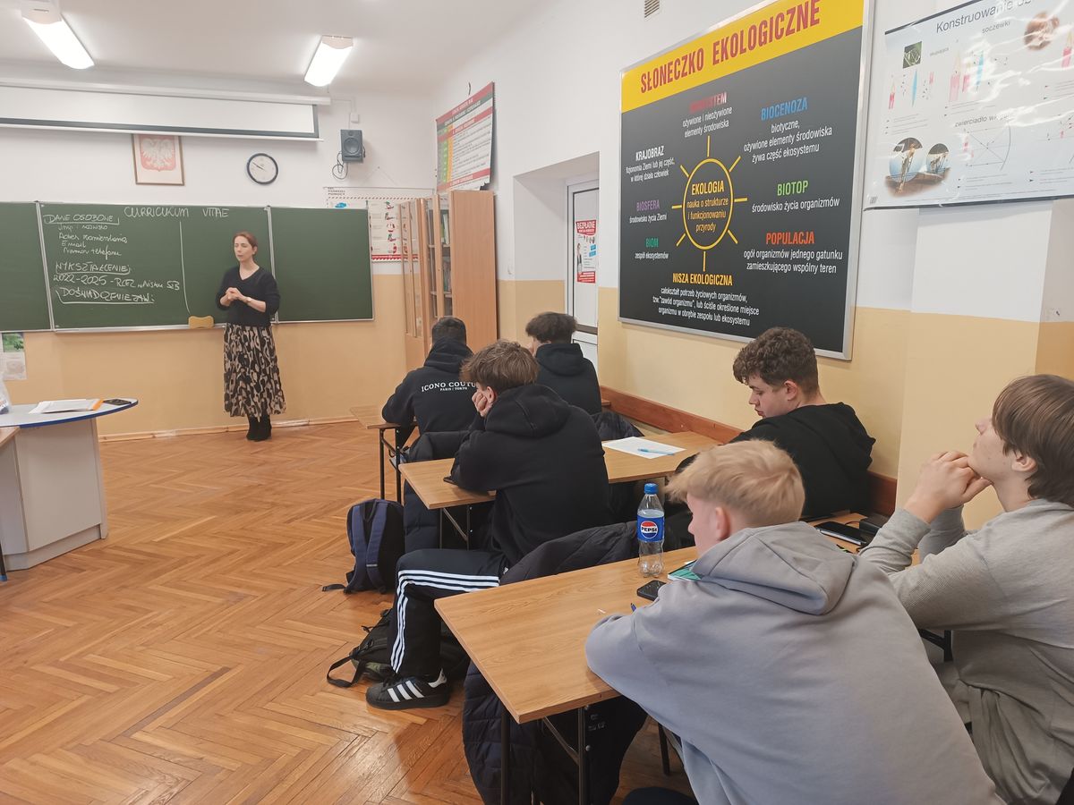 DOKUMENTY APLIKACYJNE TWOJĄ WIZYTÓWKĄ NA RYNKU PRACY 1