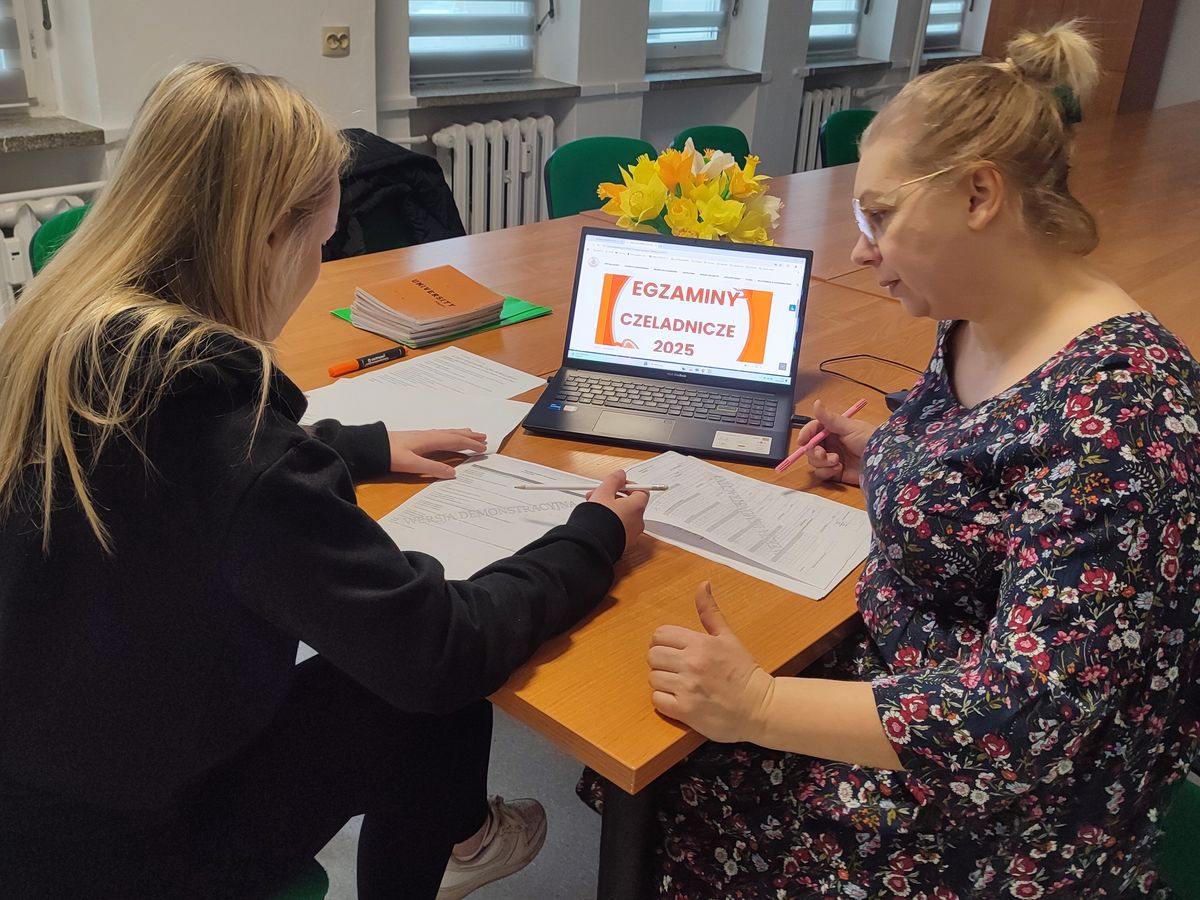 KREATYWNE FERIE ZIMOWE W 9 10 HUFCU PRACY 15