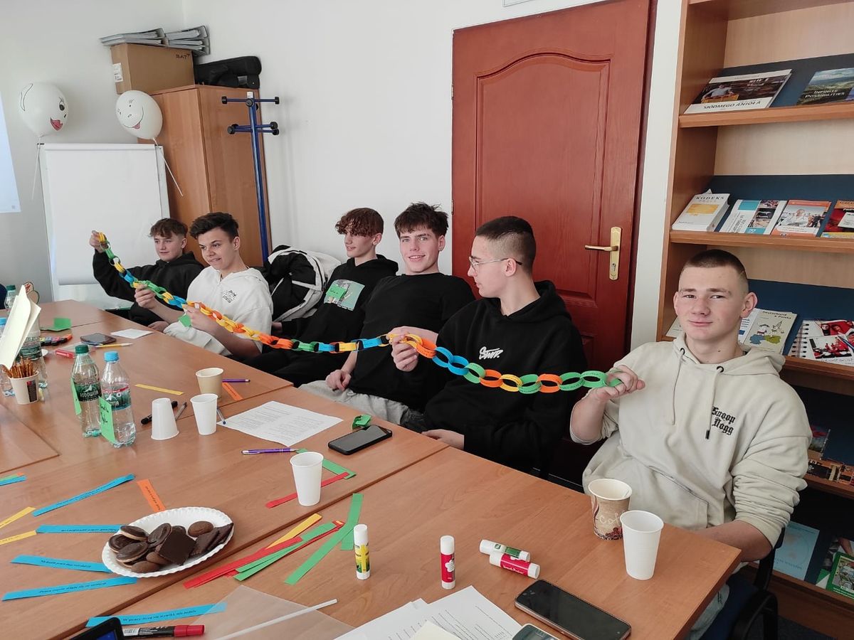 MIĘDZYNARODOWY DZIEŃ SZCZĘŚCIA W KROŚNIE INSPIRACJA DO SZUKANIA SATYSFAKCJI ZAWODOWEJ 7