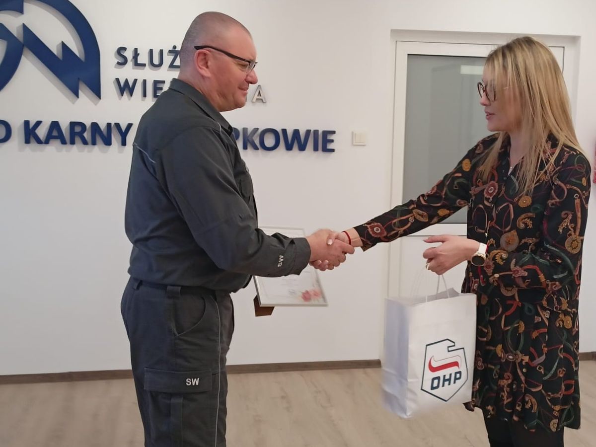 Wizyta młodzieży OSiW Iwonicz w Zakładzie Karnym w Łupkowie 1