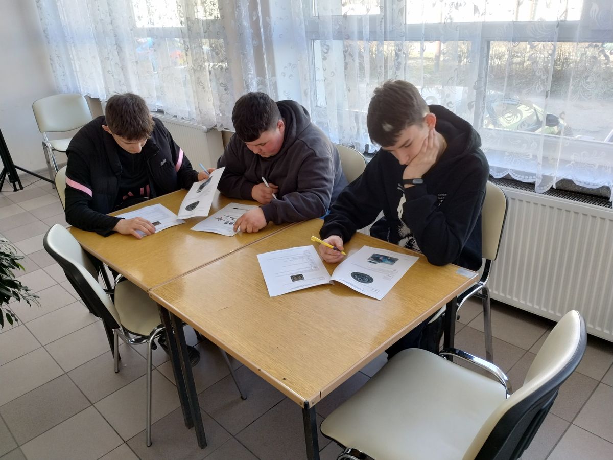 Sprawny w zawodzie mechanik pojazdów samochodowych w sanockim hufcu 1
