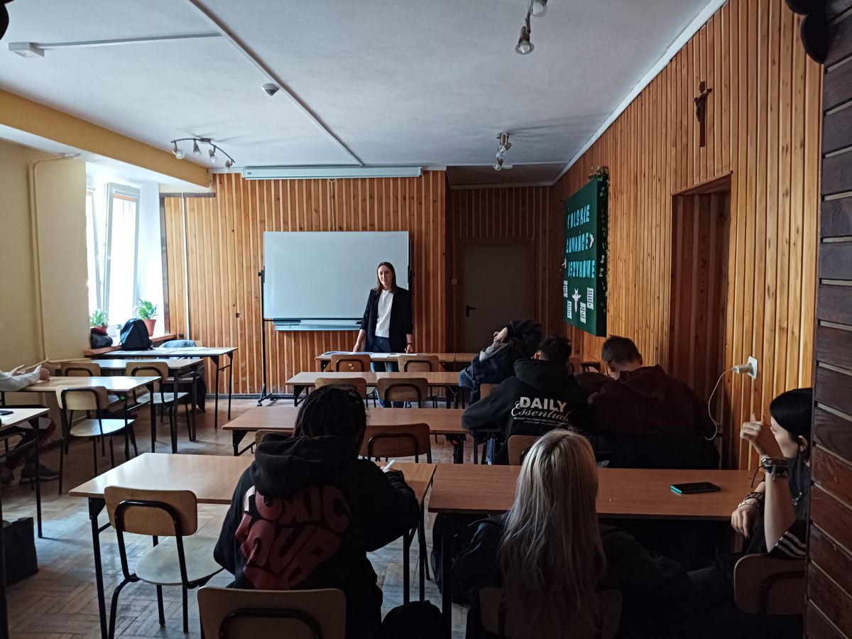 Bezpieczeństwo w sieci a podnoszenie kompetencji cyfrowych 2