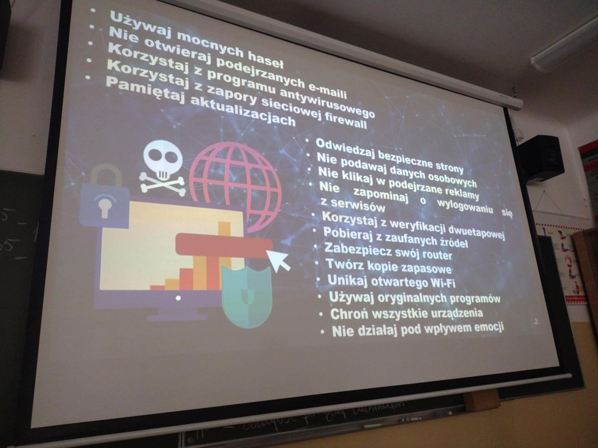 Nauka bezpiecznego korzystania z internetu w 9 17 HP Stalowa Wola 2
