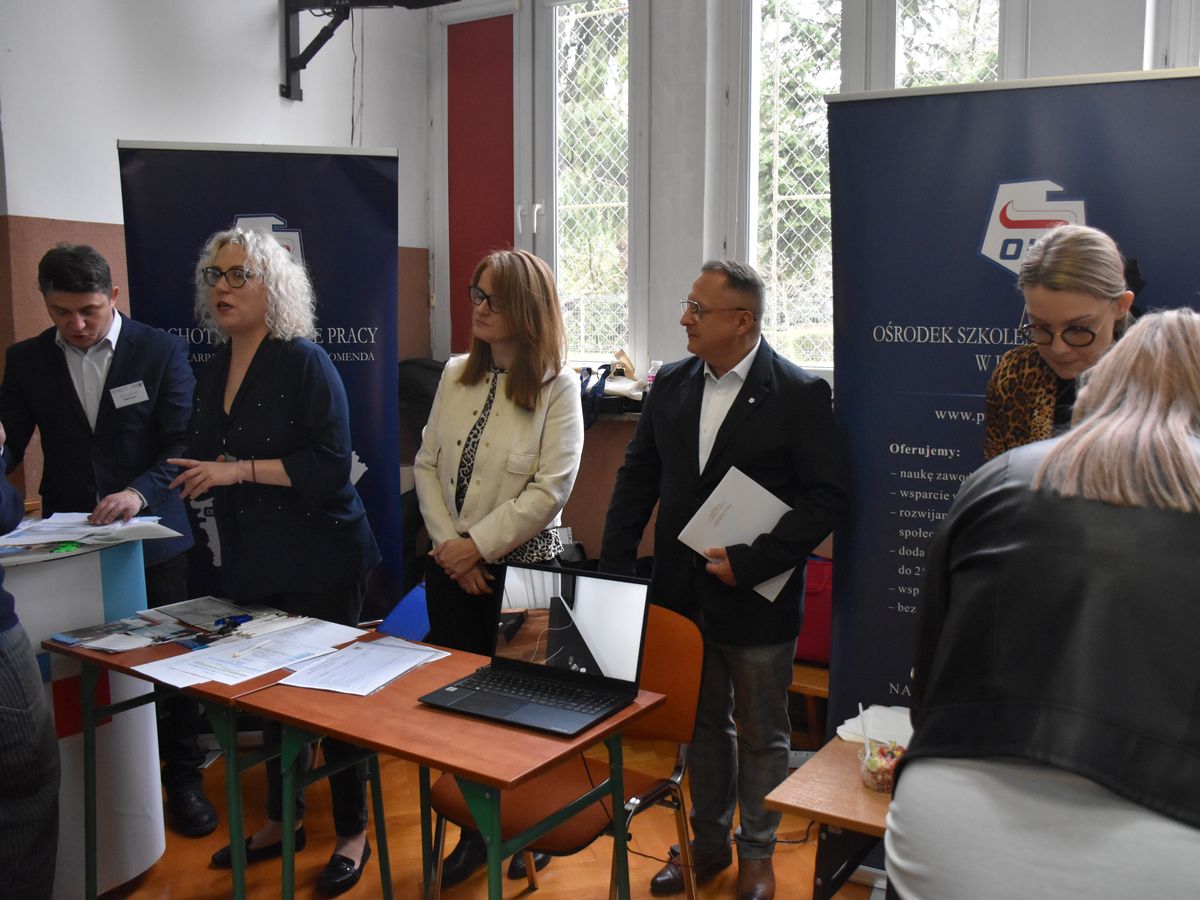 Targi Pracy 2025 dobry kierunek na zawodowy start 2
