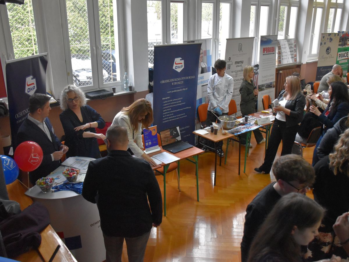 Targi Pracy 2025 dobry kierunek na zawodowy start 4