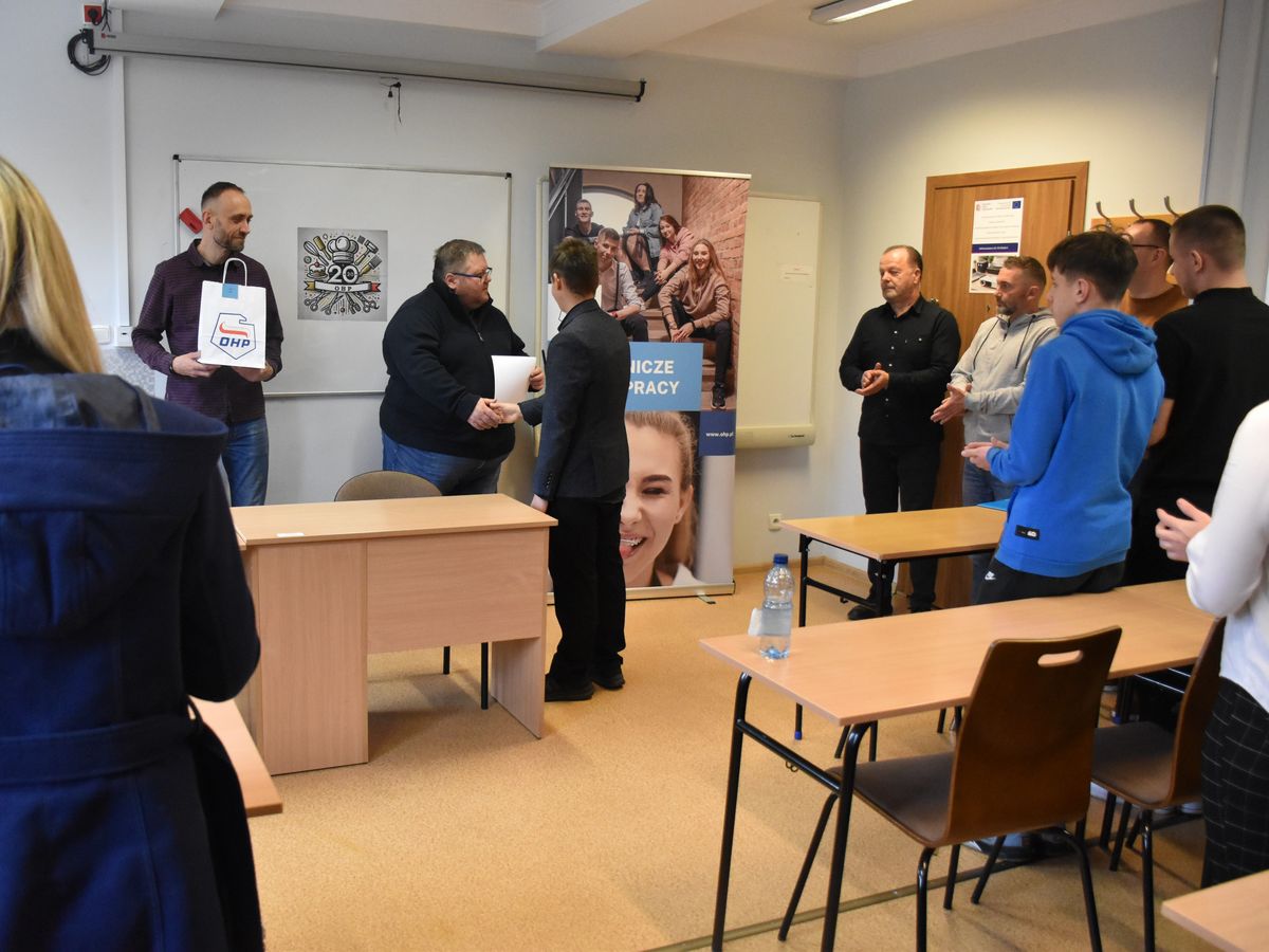 Bezpieczeństwo rywalizacja i duma z zawodu uczestnicy OHP pokazali że wiedzą jak działać odpowiedzialnie 6