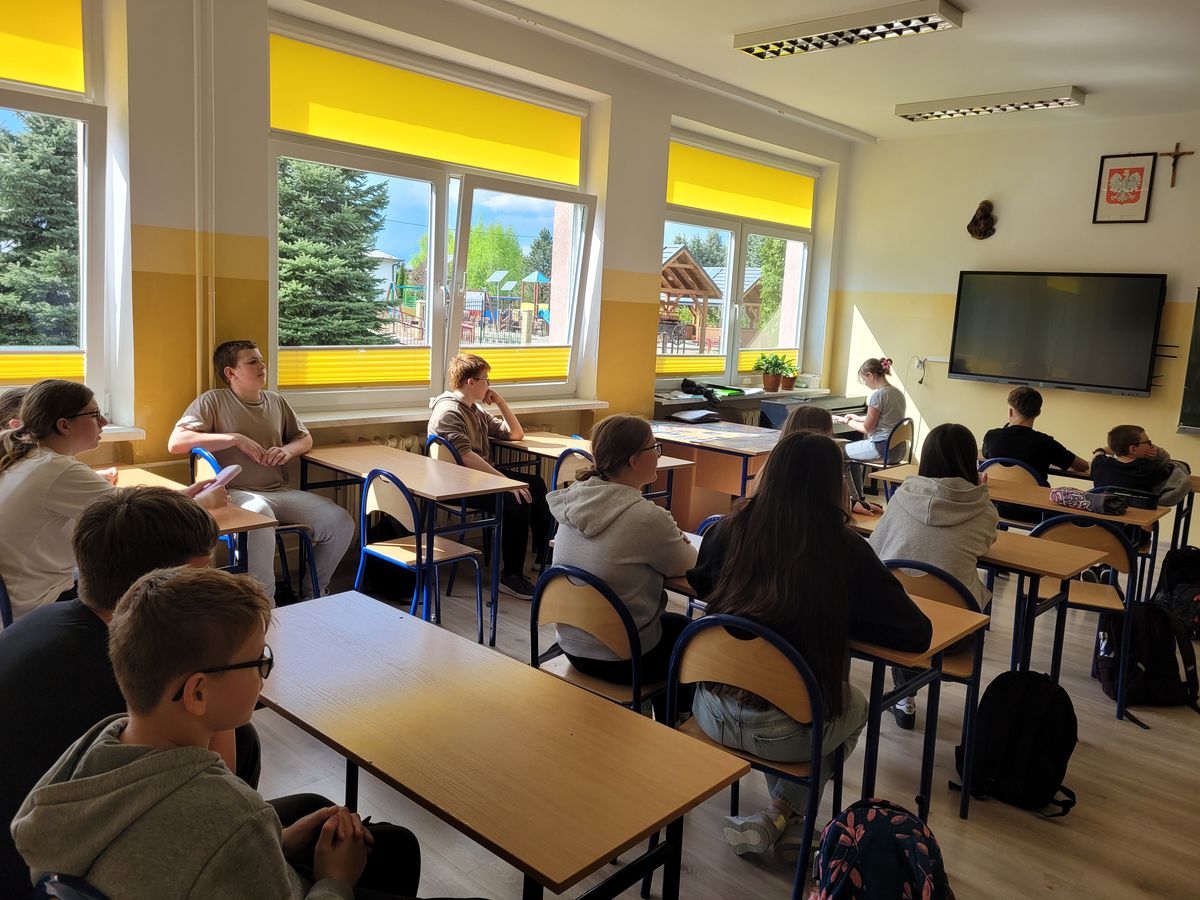 O pasjach i talentach zajęcia z doradcą zawodowym w Szkole Podstawowej w Iwoniczu 1