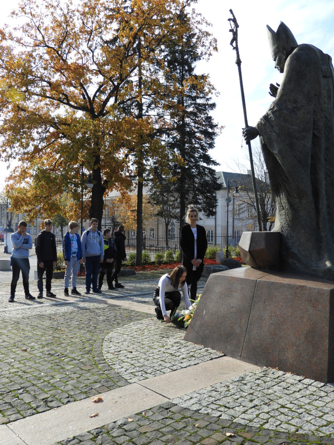 hpsuwalki dzienpapieski 16102019 02