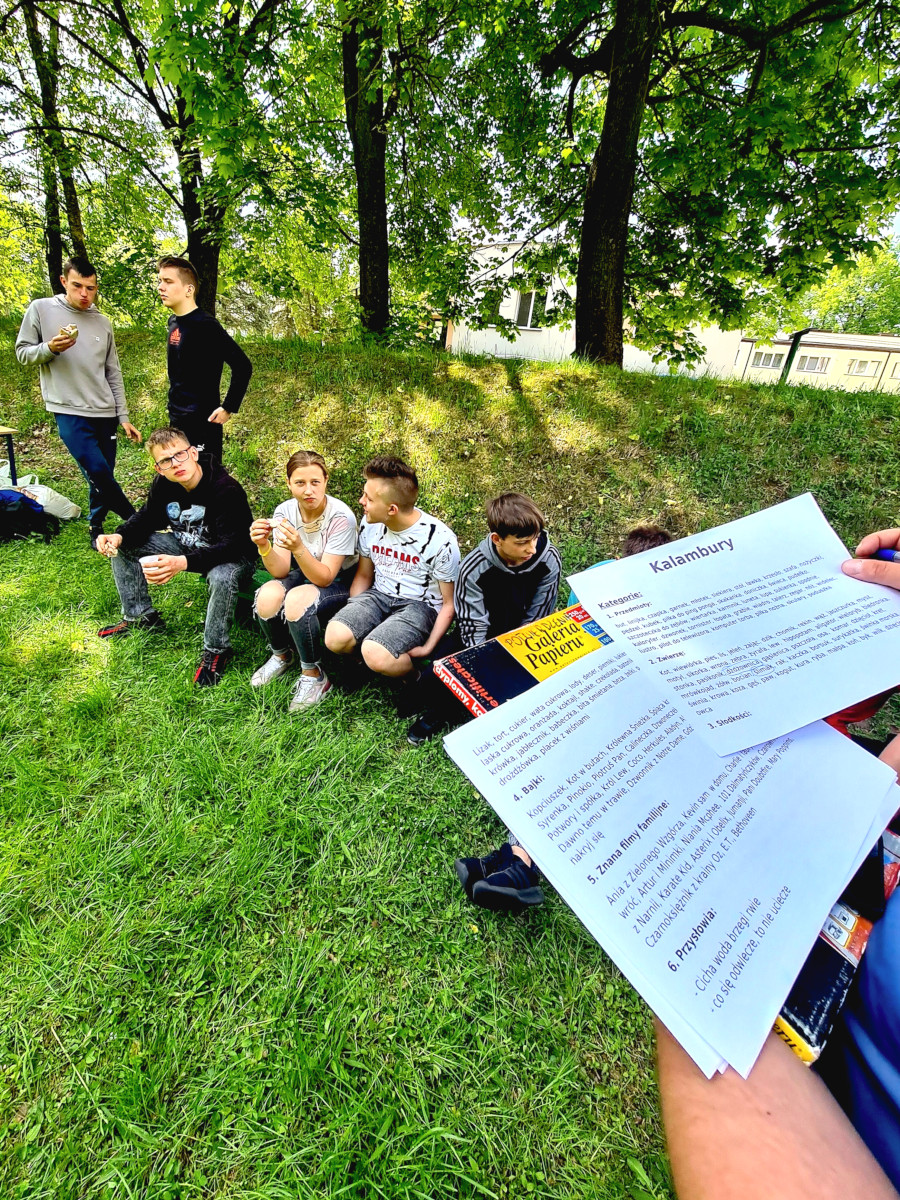 Grajewo: Ognisko, czyli integracja, śmiech i wspólne chwile.