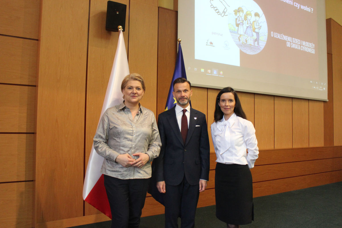 Białystok: Konferencja pt. „Followersi - zniewoleni czy wolni?”