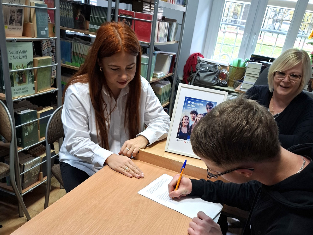 Zambrów: Rekrutacja uczestników do projektu „WYstartujMY RAZEM”