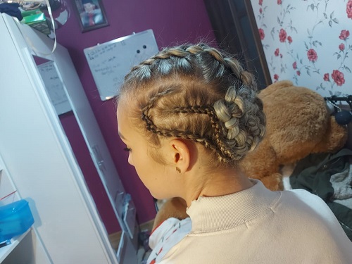 Zdjęcie nr 3 popisowa fryzura Oli