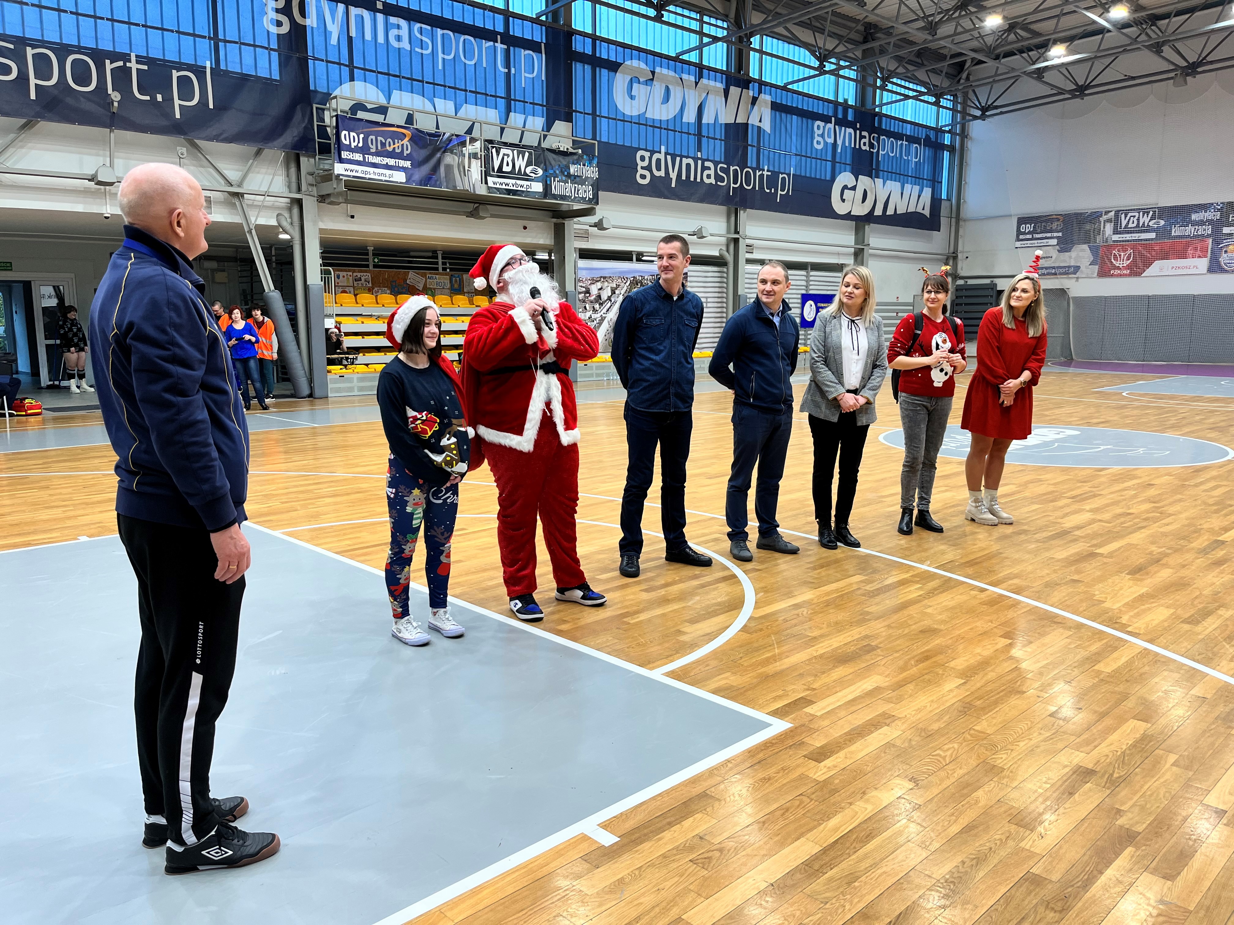 Święty Mikołaj na sportowo 2